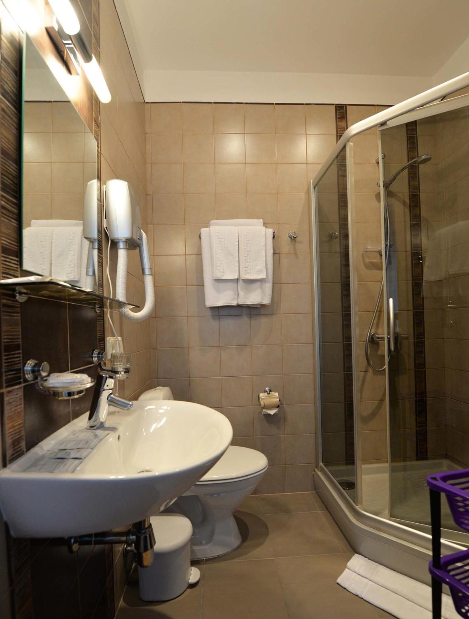 Guest House & Villa Astoma พาลังกา ห้อง รูปภาพ