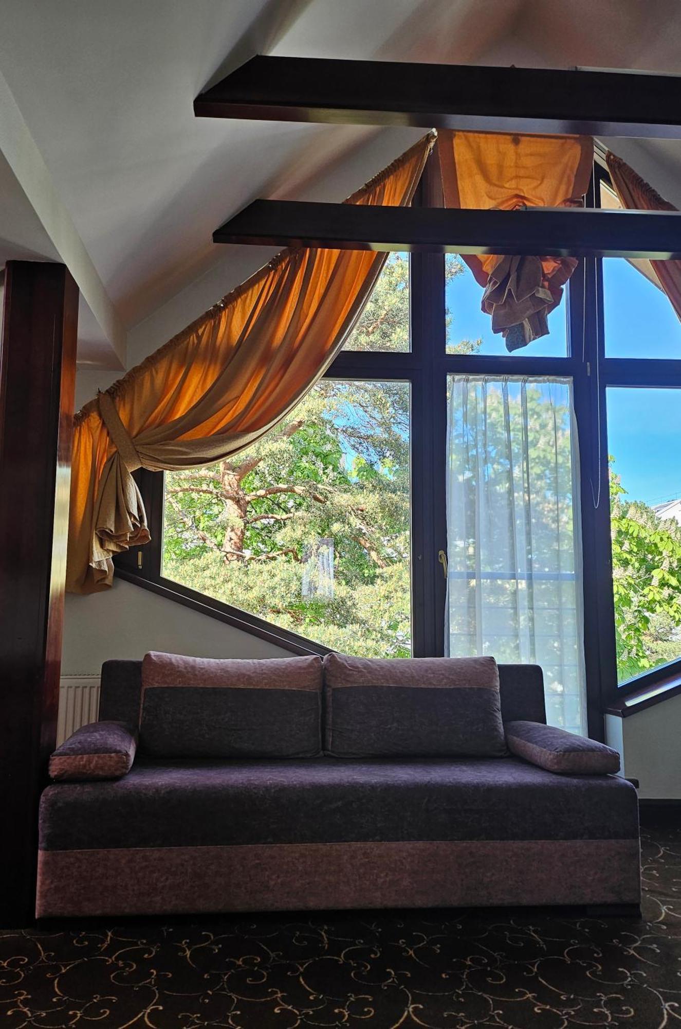 Guest House & Villa Astoma พาลังกา ภายนอก รูปภาพ